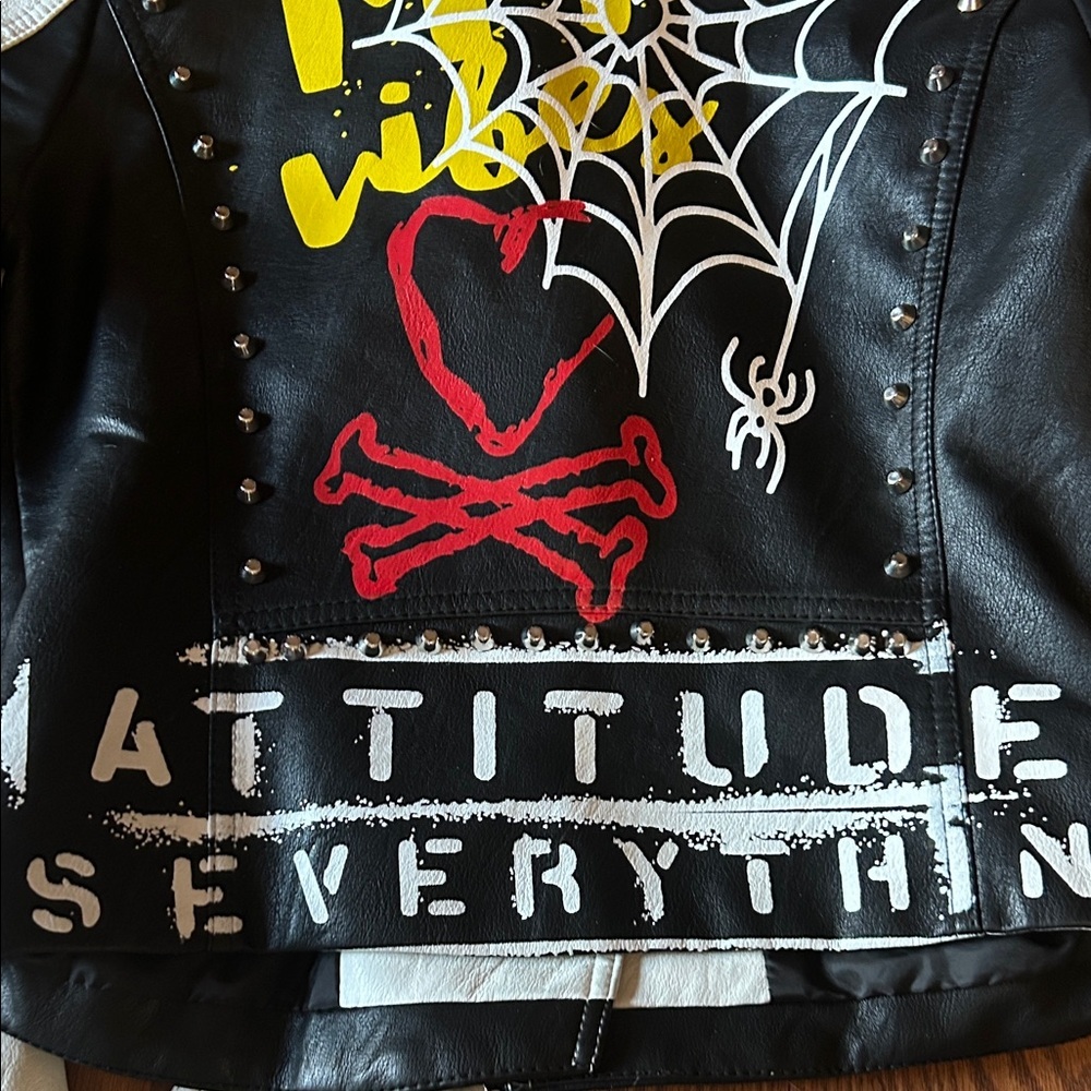 NWT RedFox Black White Graffiti Studded Moto Cropped Faux Leather Jacket Size S - Picture 13 of 14